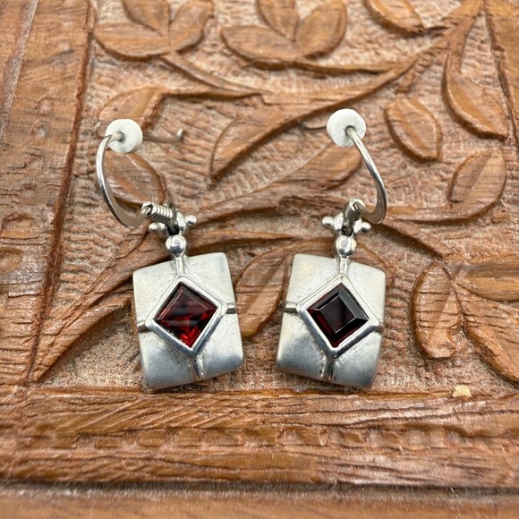 Jewelry - Sterling Silver Garnet Square Earrings Dangle 925 Red Square Classic Designer